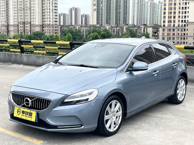 Volvo V40 2017 T3 R-Design