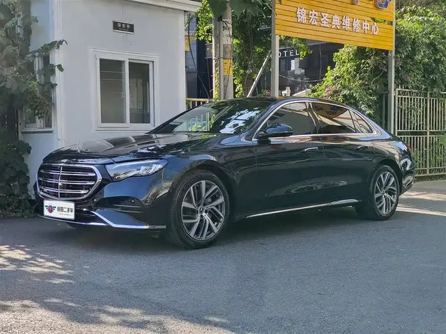 Mercedes-Benz E-Class 2025 E 300 L Fashion