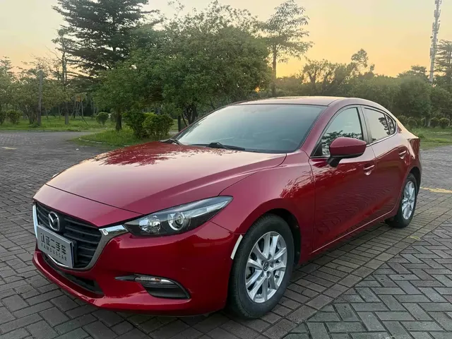 Mazda 3 Axela 2019 Cloud Control Sedan 1.5L Auto Comfort (China V)