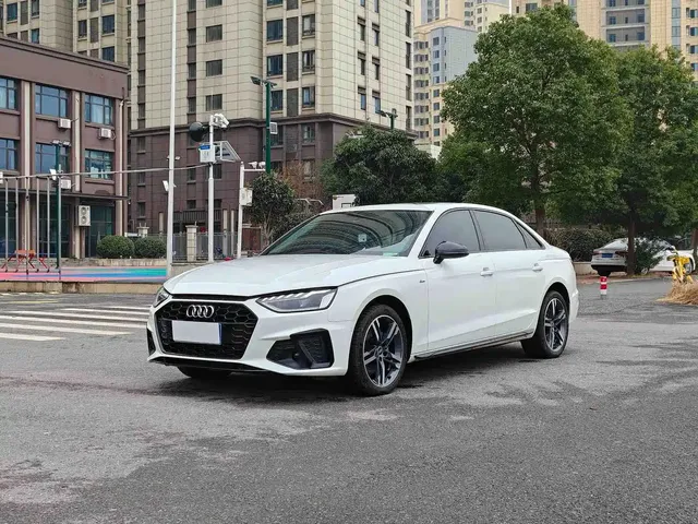 Audi A4L 2022 40 TFSI Luxury Dynamic