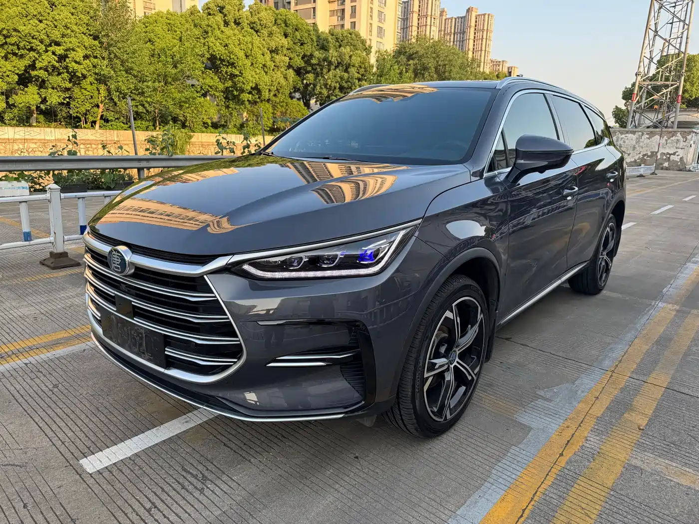 BYD Tang New Energy 2021 DM-i 112KM Honor