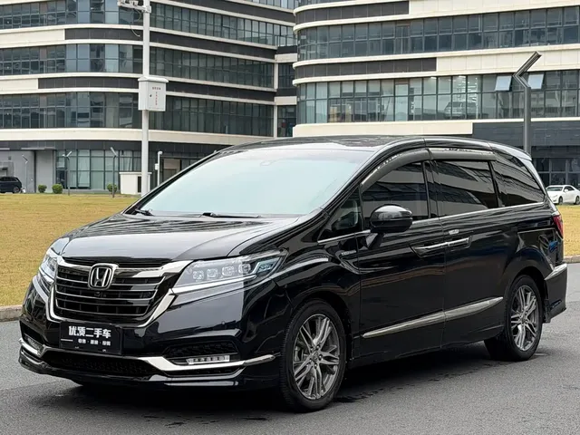 Honda Elysion 2019 2.0L Hybrid Supreme Edition
