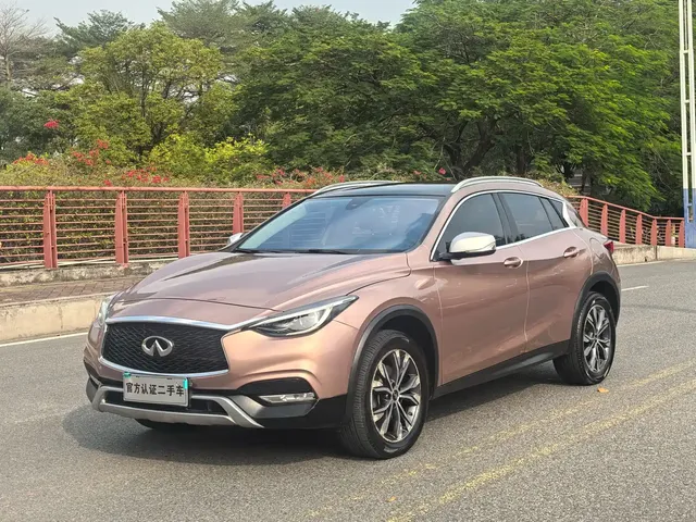 Infiniti QX30 2017 2.0T 4WD Sport Edition