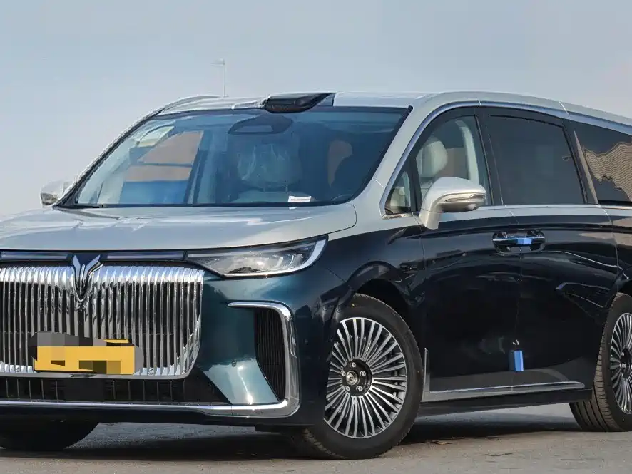 Voyah Auto Voyah Dreamer 2025 PHEV AWD Flagship Qian Kun Edition