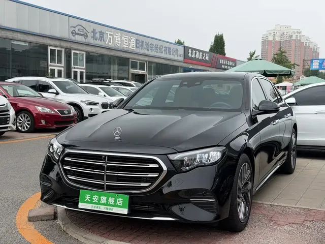 Mercedes-Benz E-Class 2025 E 300 L Fashion