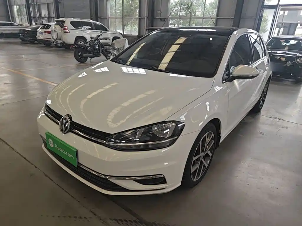 Volkswagen Golf 2020 200TSI DSG Comfort Progressive Edition