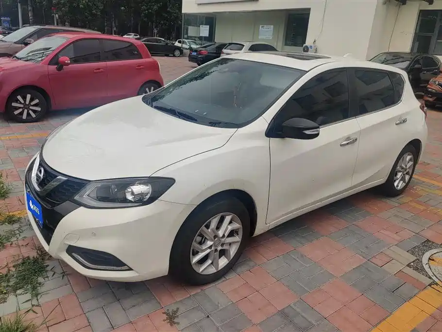 Nissan Tiida 2023 1.6L CVT Smart Drive Edition