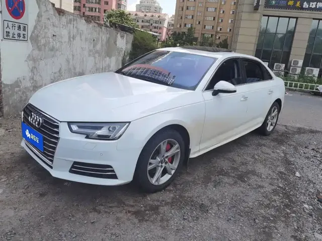 Audi A4L 2018 30th Anniversary 40 TFSI Sport