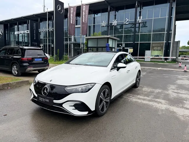 Mercedes-Benz EQE 2025 Model 500 4MATIC Luxury Edition