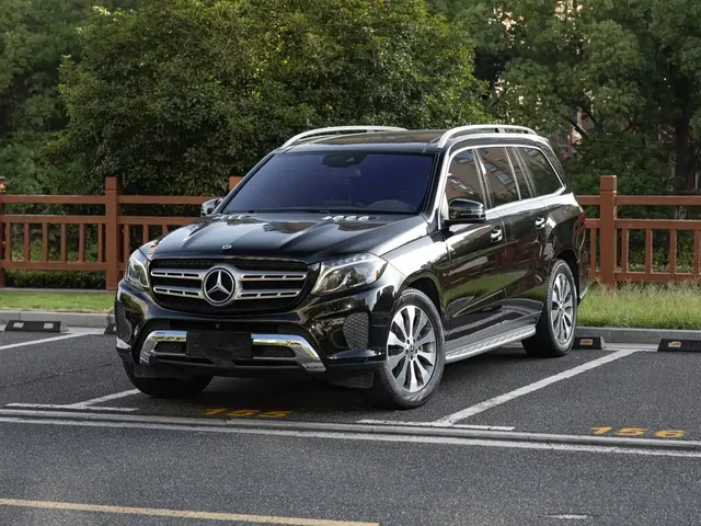 Mercedes-Benz GLS 2018 Facelift GLS 400 4MATIC Luxury