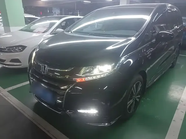 Honda Odyssey 2021 2.0L Sharp Ultimate Edition