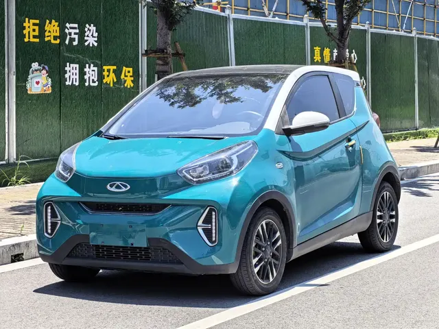 QQ New Energy Little Ant 2022 Facelift Sweet Edition Half Sugar LFP 30.7kWh 30kW 301km