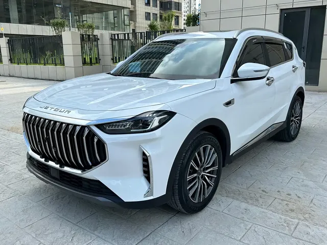 Jetour X70 PLUS 2025 Champion Edition 1.5T DCT Champion PRO 7-seater