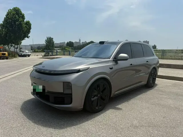 Li Auto Li Xiang L9 2023 Model Pro