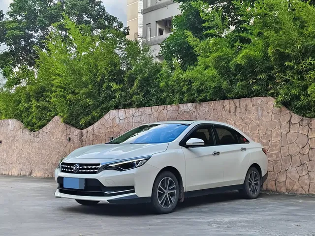 Venucia D60 2019 100K Glory 1.6L XL CVT Chen Ku Edition China V