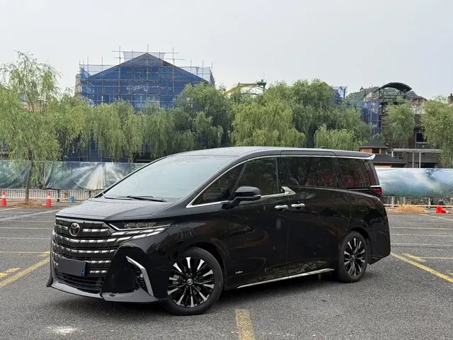 Toyota Vellfire 2024 Crown Hybrid 2.5L Premium Edition