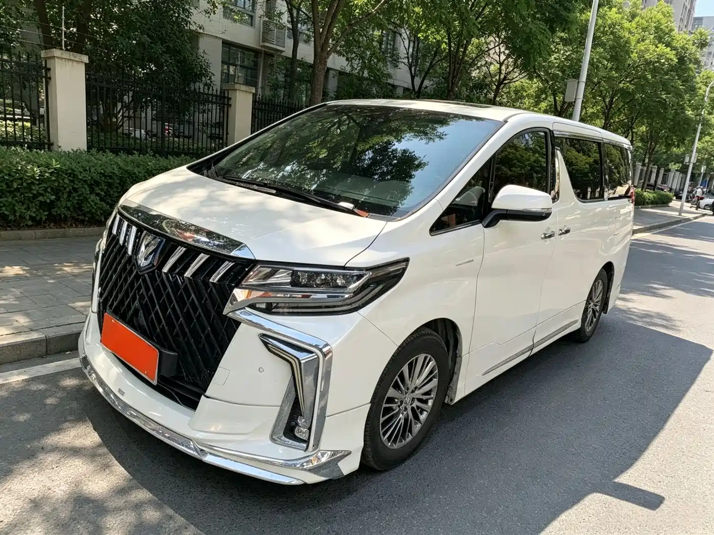 Toyota Alphard 2019 Hybrid 2.5L Premium Edition