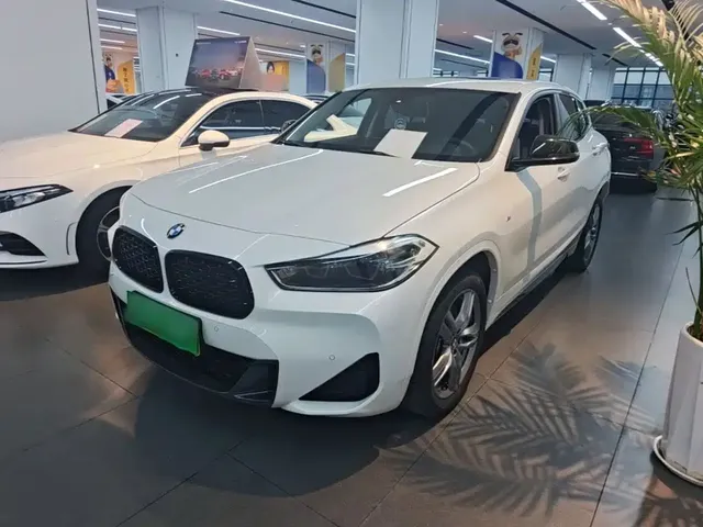 BMW X2 2023 sDrive25i M Sport Shadow Edition