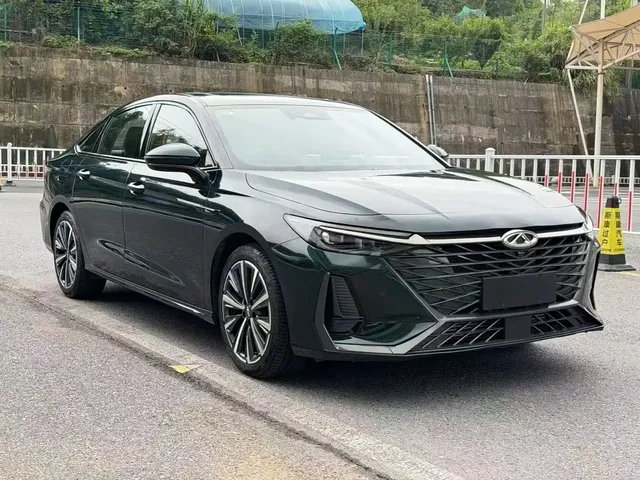 Chery Arrizo 8 2025 Model 2.0T Automatic Royal+