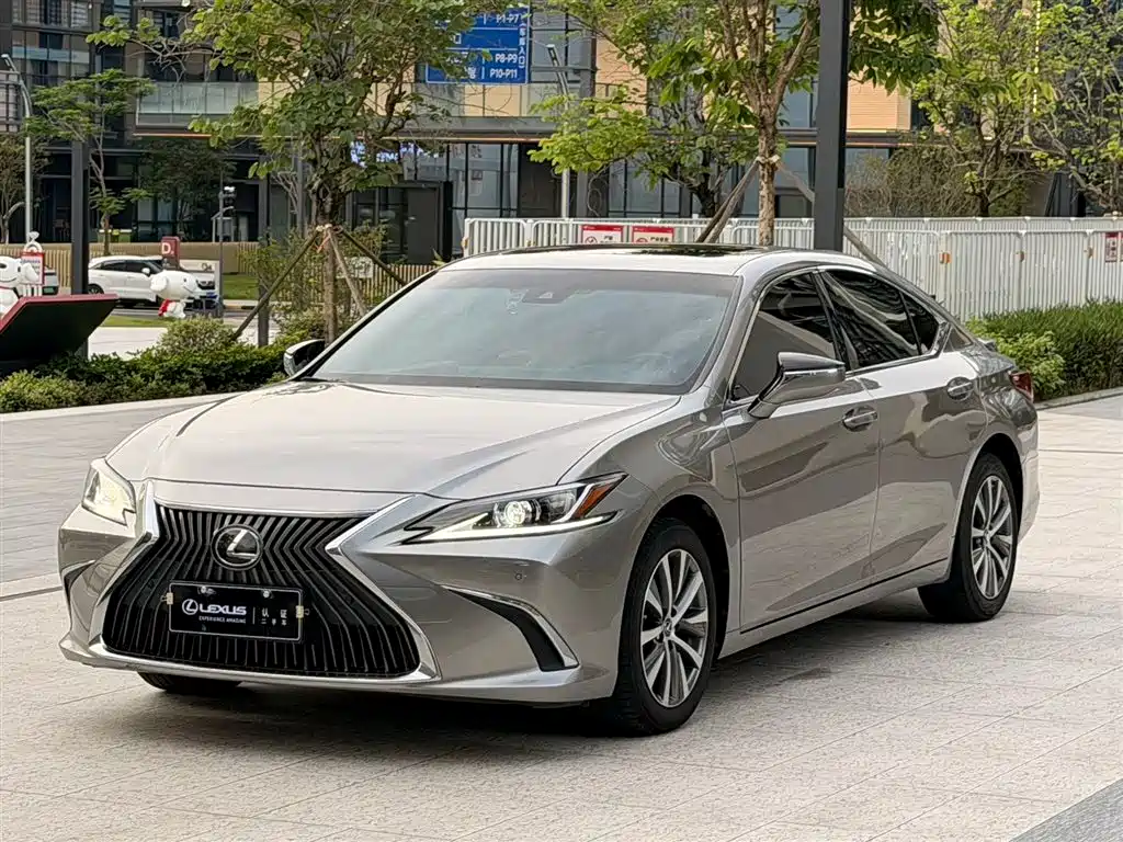 Lexus ES 2021 200 Excellence Edition