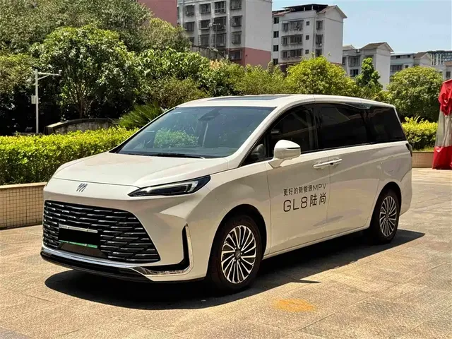Buick GL8 New Energy 2025 Land Honor Premium Edition 7-Seater