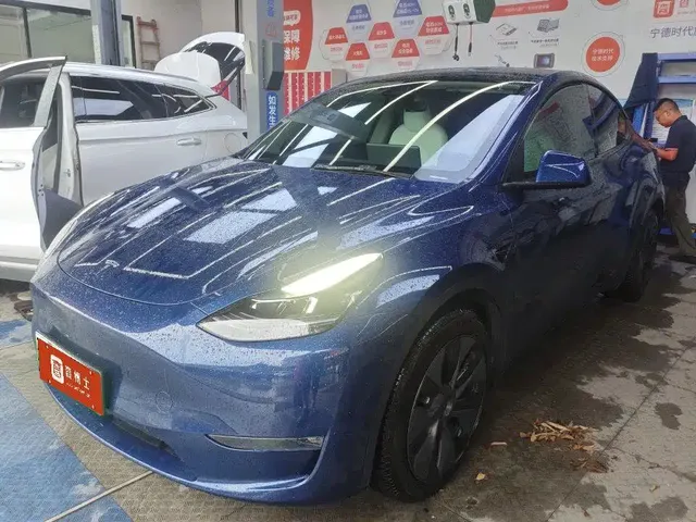 Tesla Model Y 2024 Long Range AWD