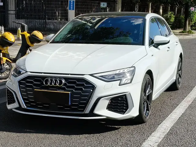 Audi A3 2023 Sportback 35 TFSI Fashion Sport