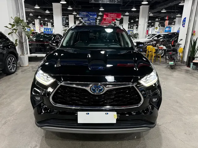 Toyota Highlander 2022 Dual Engine 2.5L 4WD Supreme Edition 7-Seater