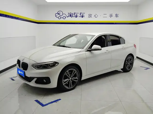 BMW 1 Series 2019 118i Fashion Edition