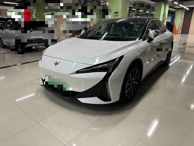 ARCFOX Alpha S5 2025 Facelift 668MAX Divine Edition 200kW