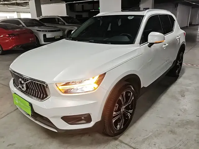 Volvo XC40 2021 T4 AWD Smart Luxury Edition
