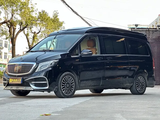 Mercedes-Benz V-Class 2018 V 260 L Premium Long Wheelbase Edition China VI