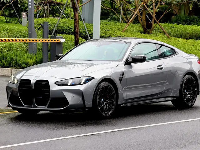 BMW M4 2024 BMW M4 Coupe M xDrive Competition
