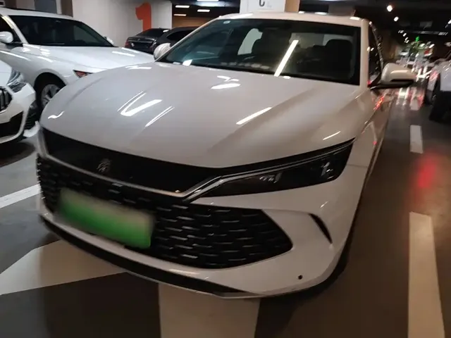 BYD Qin L 2024 DM-i 120KM Superior Edition