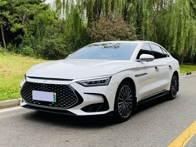 BYD Han 2024 DM-i Glory Edition 121KM Honor