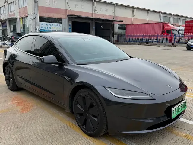 Tesla Model 3 2023 Rear-Wheel Drive