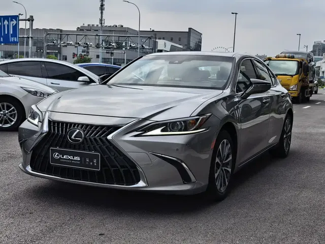 Lexus ES 2021 200 Excellence Edition