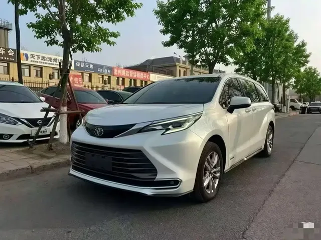 Toyota Sienna 2021 2.5L Hybrid Ultimate Edition