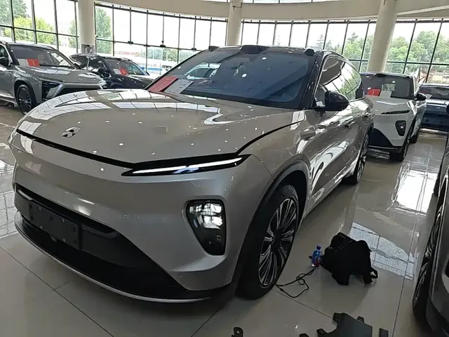 NIO ES8 2023 75kWh