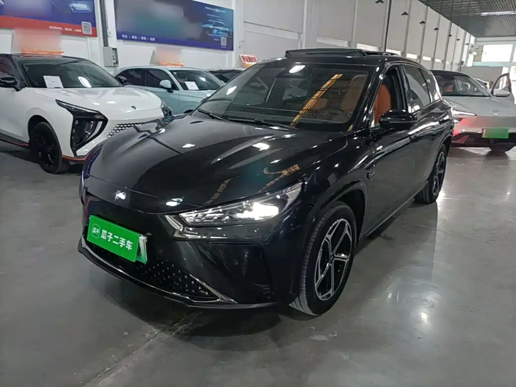 Nezha Auto Nezha L 2024 Extended Range 310 Flash Charge Red Edition