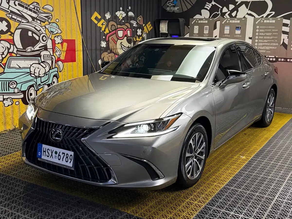 Lexus ES 2023 200 Excellence Edition