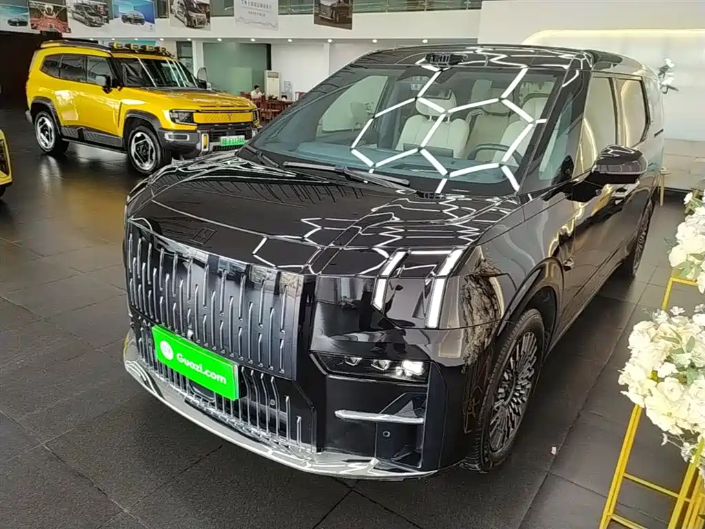 ZEEKR 009 2024 6-seat Executive AWD 108kWh