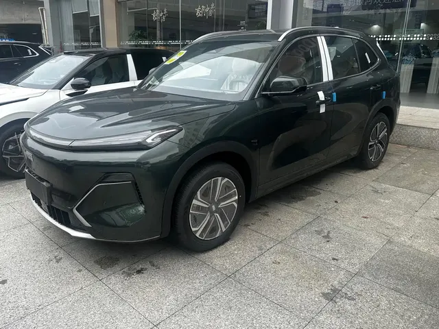 Geely Galaxy Starship 7 EM-i 2026 135km Smart Navigation Edition