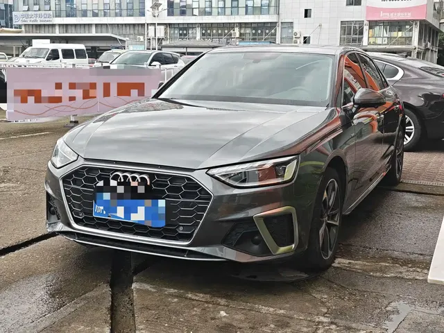 Audi A4L 2020 35 TFSI Fashion Dynamic Edition