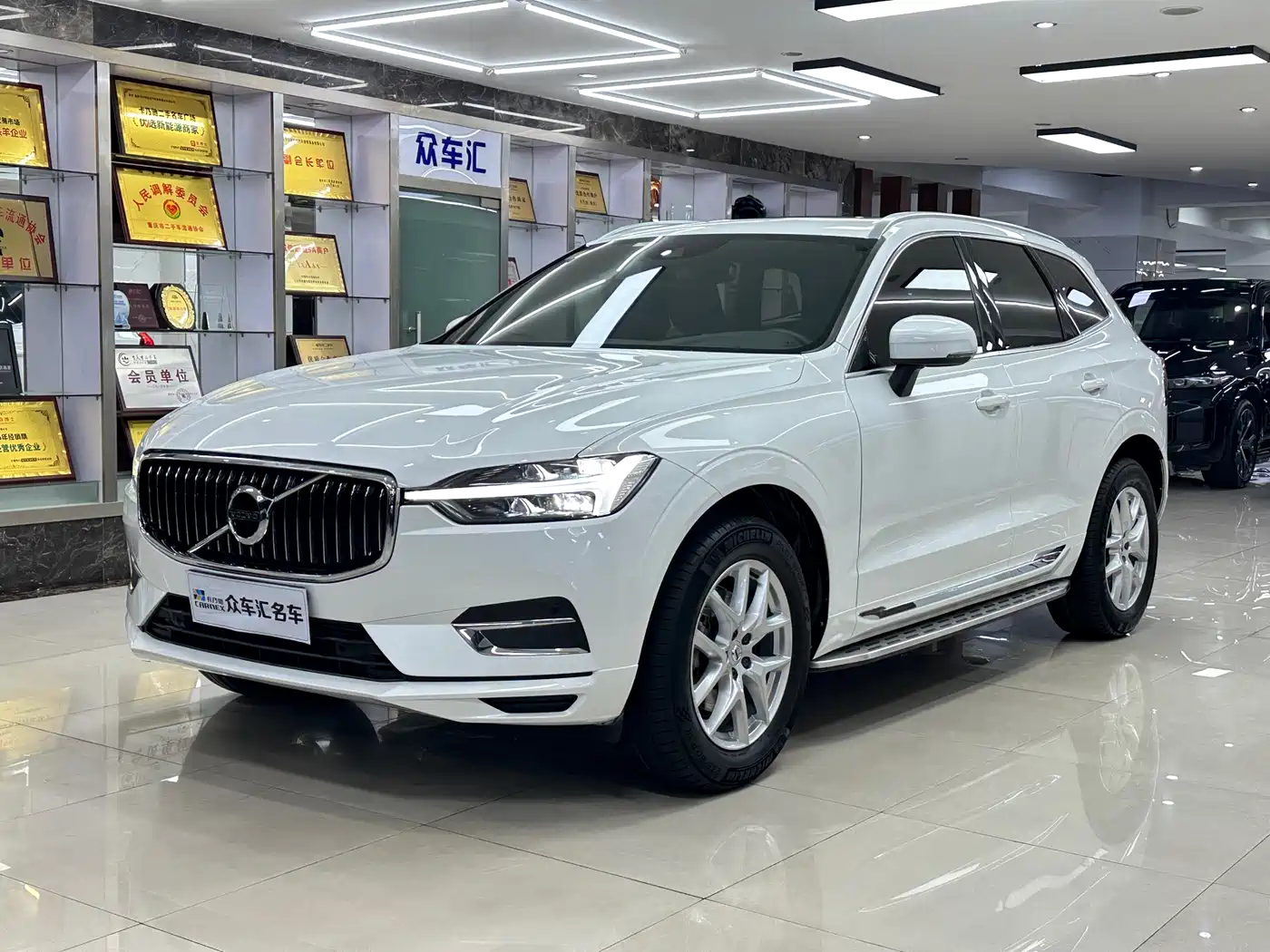 Volvo XC60 2021 T5 AWD Momentum