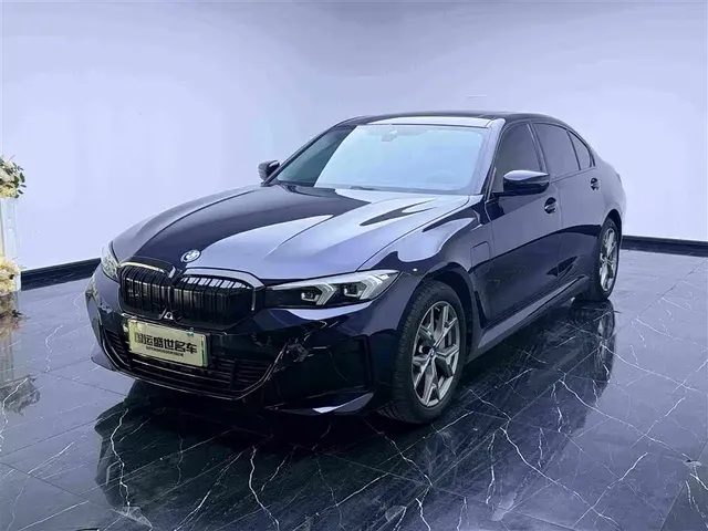 BMW i3 2024 eDrive 35 L