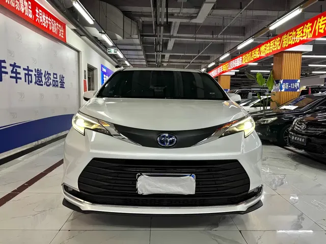Toyota Sienna 2021 2.5L Hybrid Comfort Edition