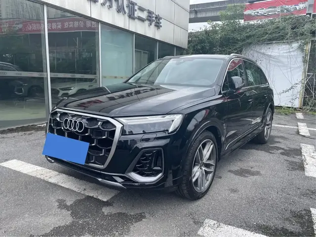 Audi Q7 2025 55 TFSI quattro S line Sport