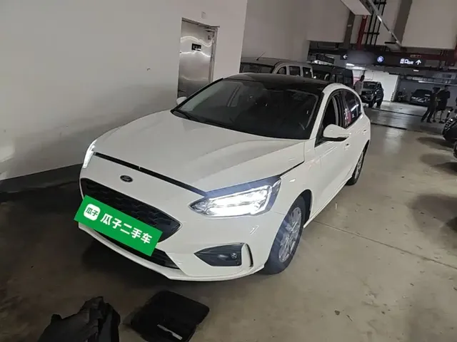 Ford Focus 2021 Hatchback EcoBoost 180 Auto Trend