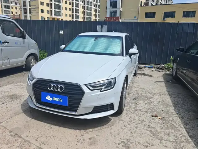 Audi A3 2018 30th Anniversary Sportback 35 TFSI Progressive